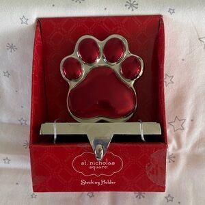Paw print stocking holder